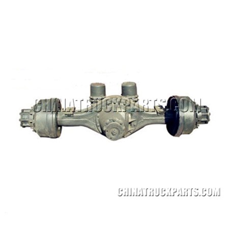 Rear axle hub and brake assembly