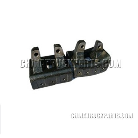 Rear axle under the thrust bar bracket